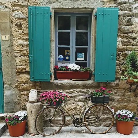 Gite Les Volets Verts Cesseras Esterno foto