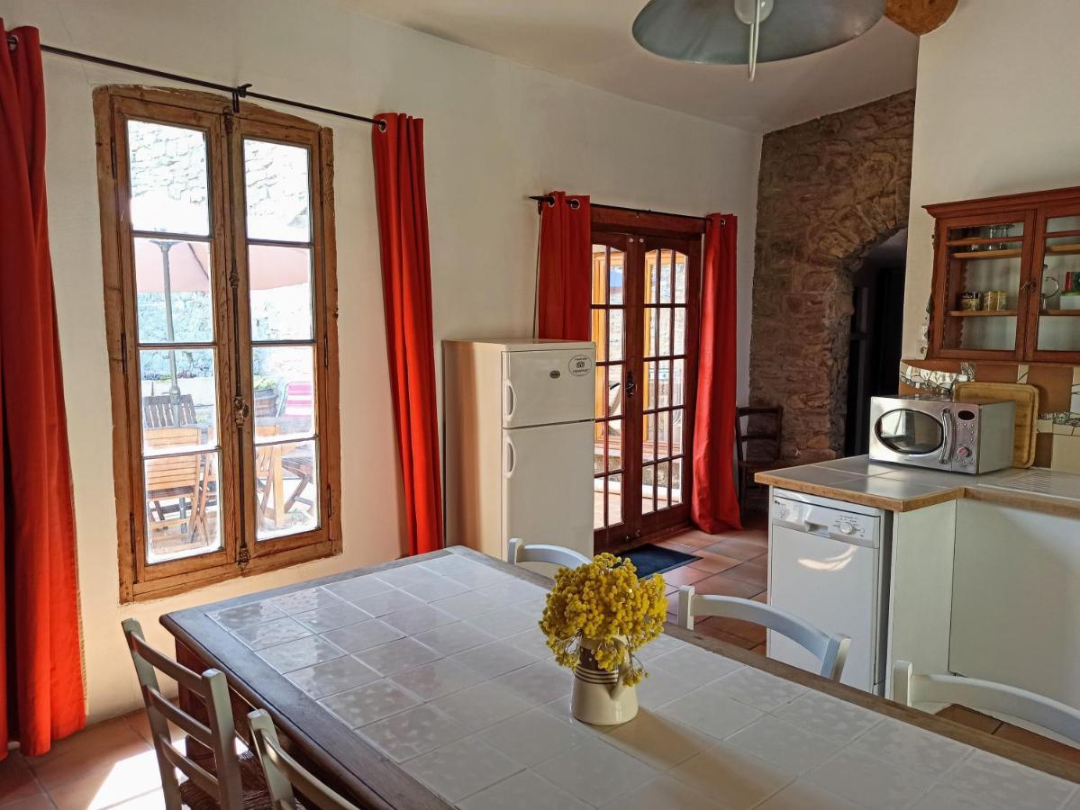 Holiday home Les Volets Verts